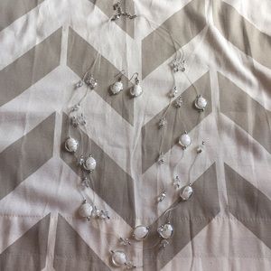 Pretty white & silver beaded necklace/earring set!